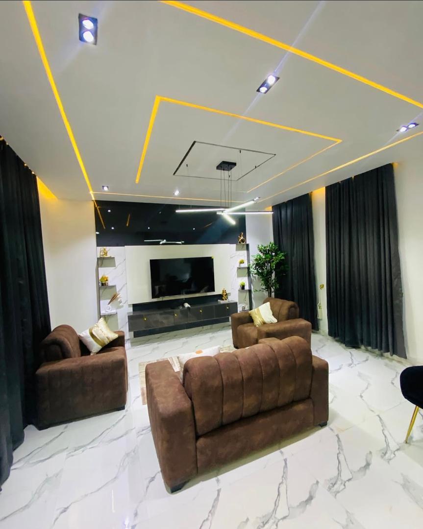 3 bedroom apartment with modern facilities at Thinkers corner