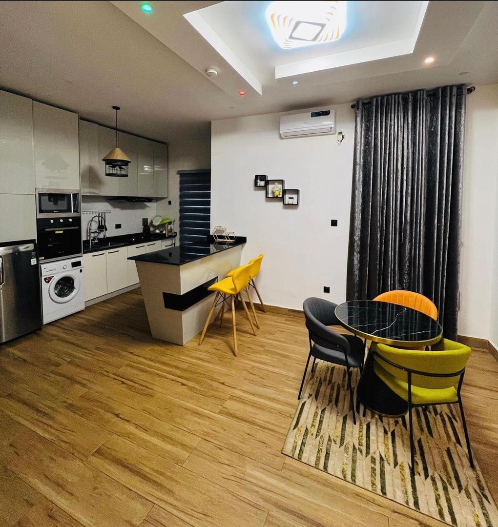 Fully Furnished 2-bedroom apartment available