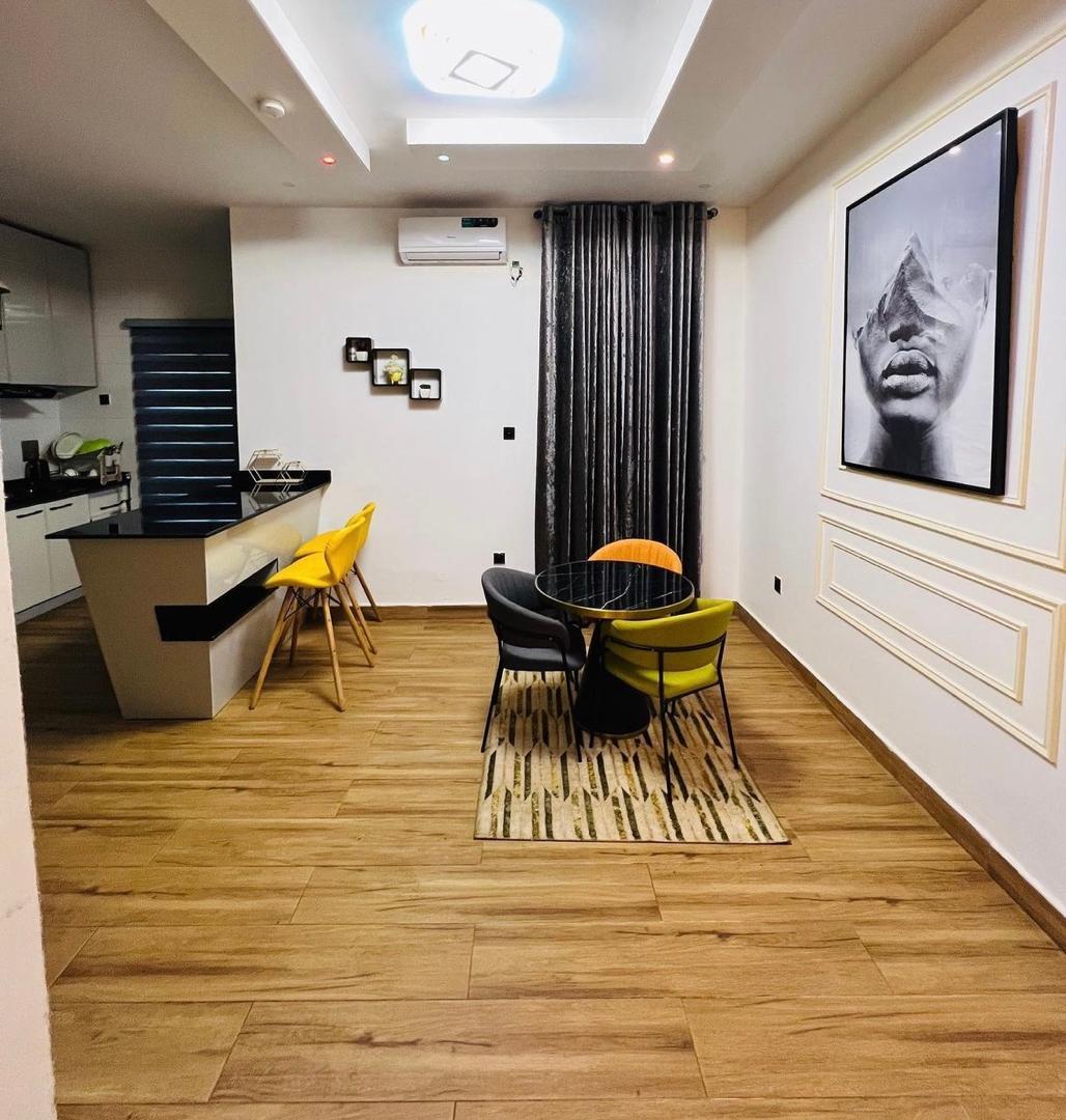 Fully Furnished 2-bedroom apartment available